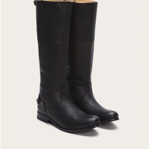 Frye Melissa button back zip 7 black